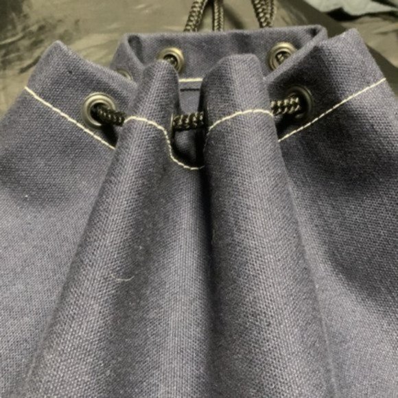 Canadian Nautilos Canvas and Leather drawstring backpack - Picture 6 of 6